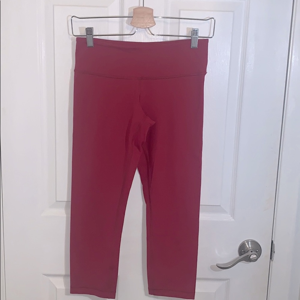 Lululemon Wunder Under Crop